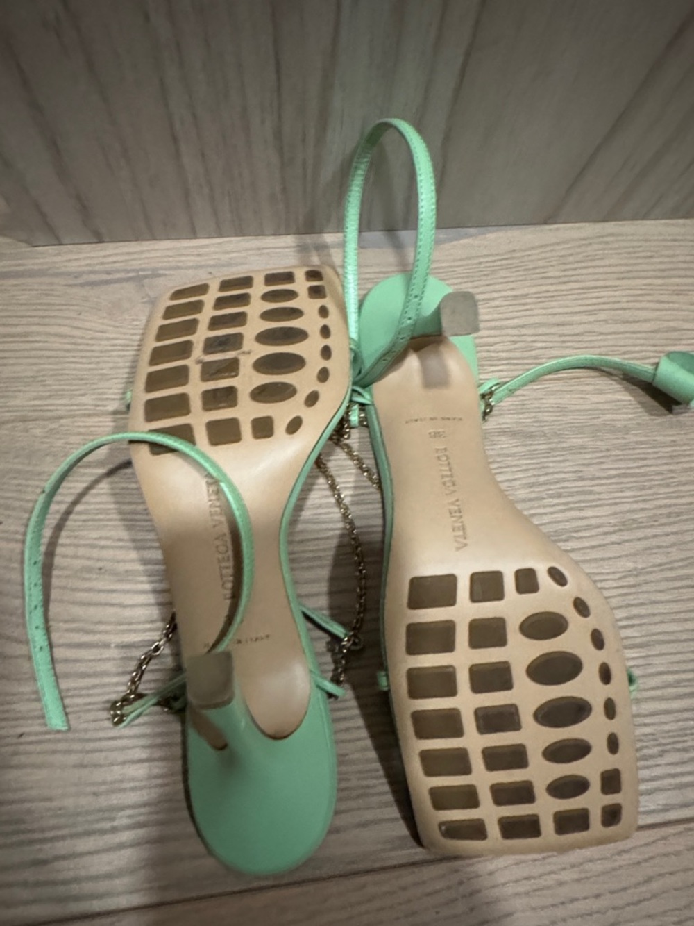 Bottega Veneta Pastel Green Square Toe Chain-Strap Heels - Picture 2 of 4